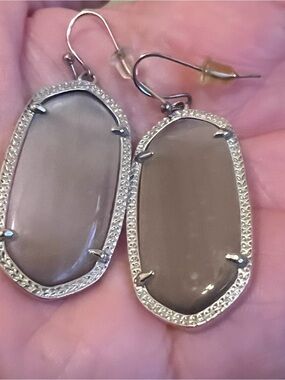 Kendra Scott Silver-Tone Taupe Glass Elle Drop Earrings